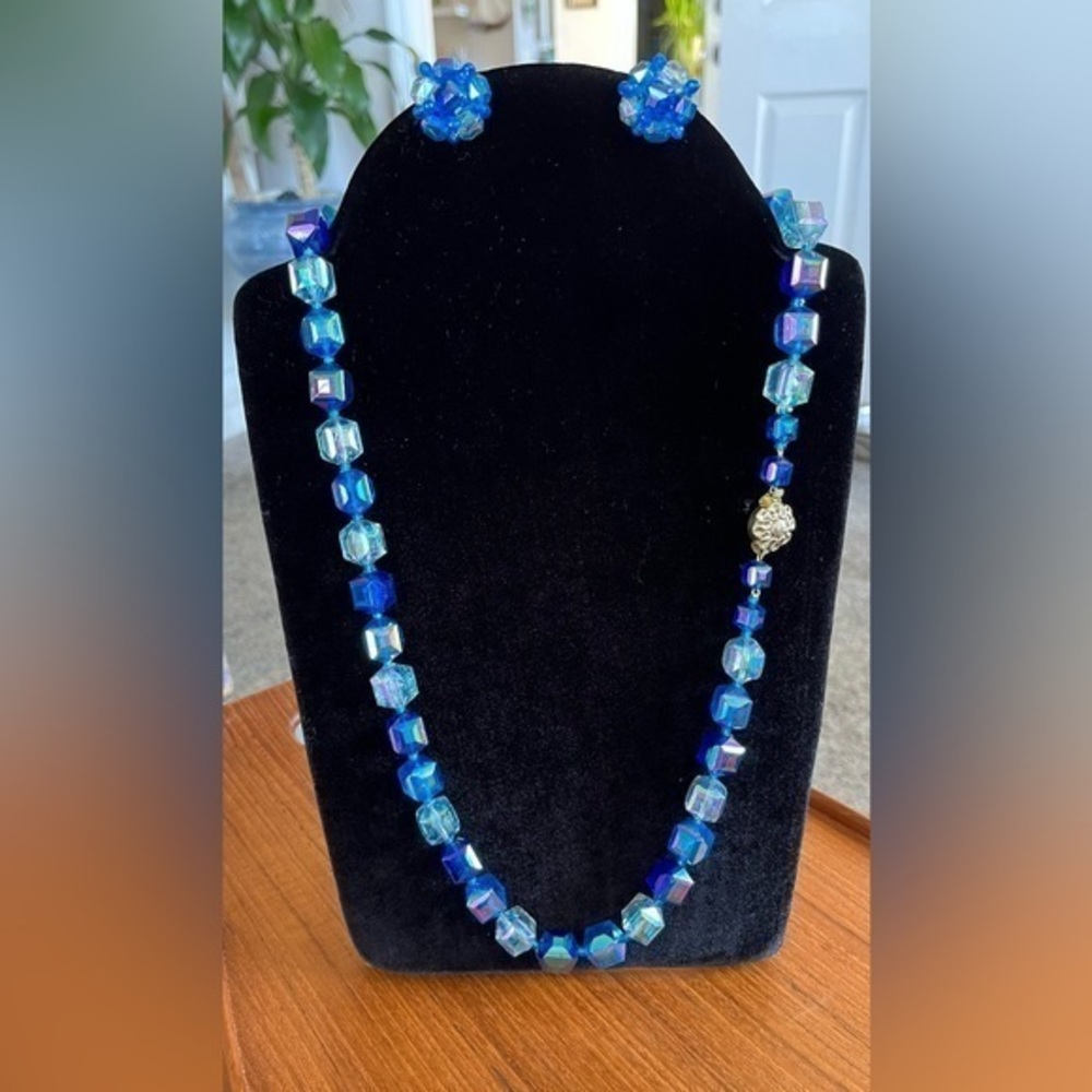 Vintage Western Germany Blue Iridescent Plastic Faceted Necklace & Earring Set‎